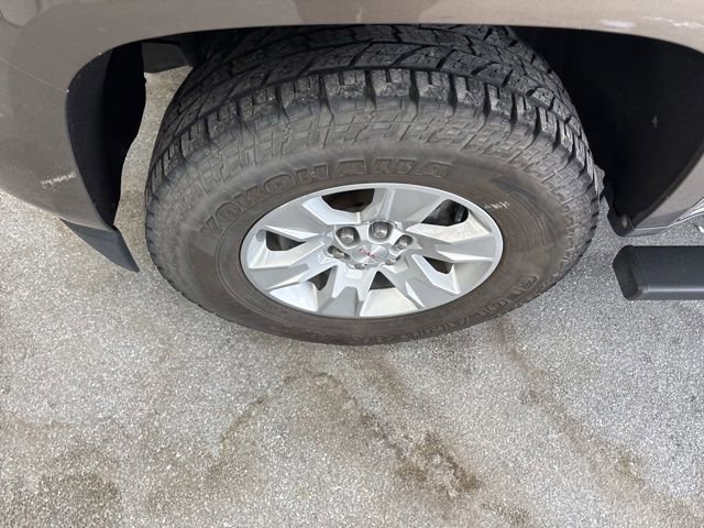 Used 2017 GMC Canyon SLE w/ SLE Convenience Package image 12