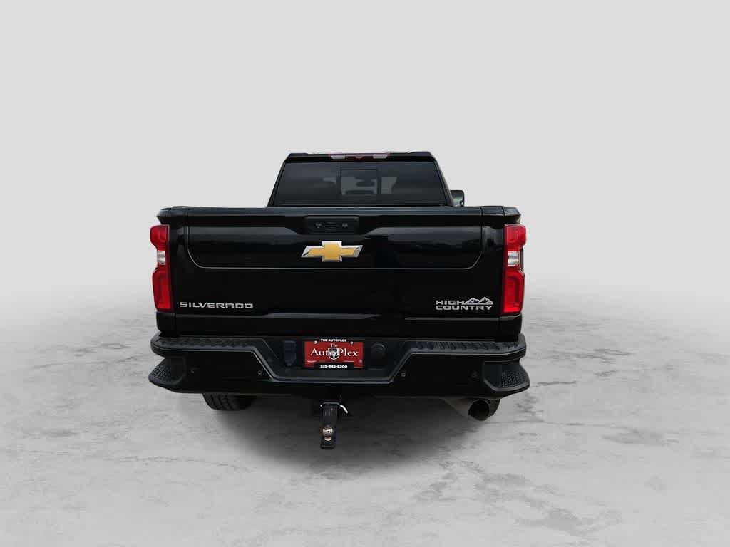 Used 2023 Chevrolet Silverado 2500 High Country w/ Safety Package II AWD/4WD image 7