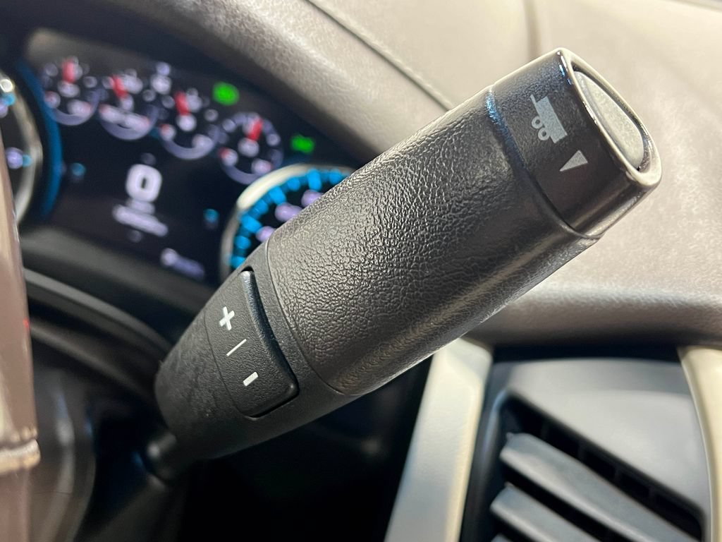 Used 2018 GMC Yukon Denali AWD/4WD image 33