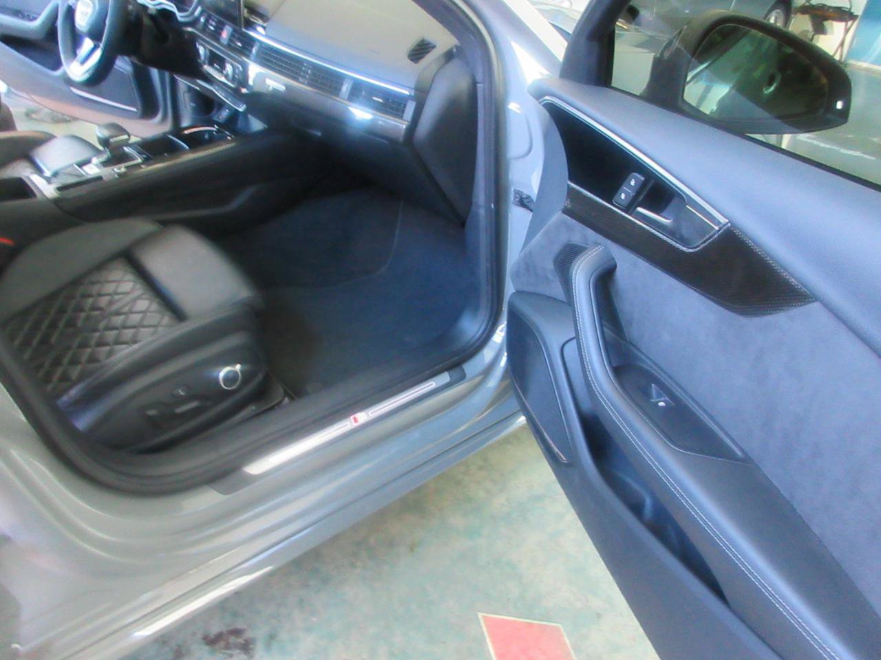 Used 2021 Audi S4 Premium Plus w/ Premium Plus Package AWD/4WD image 28