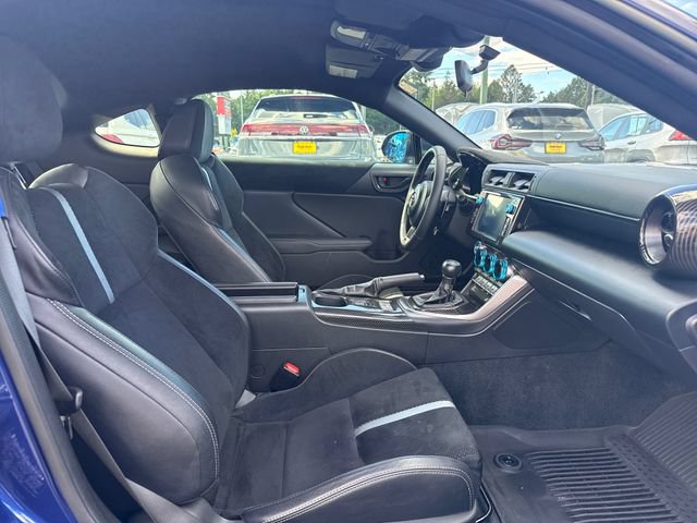 Used 2025 Toyota GR86 Premium w/ ALL Weather Mat Package (TMS) RWD image 9