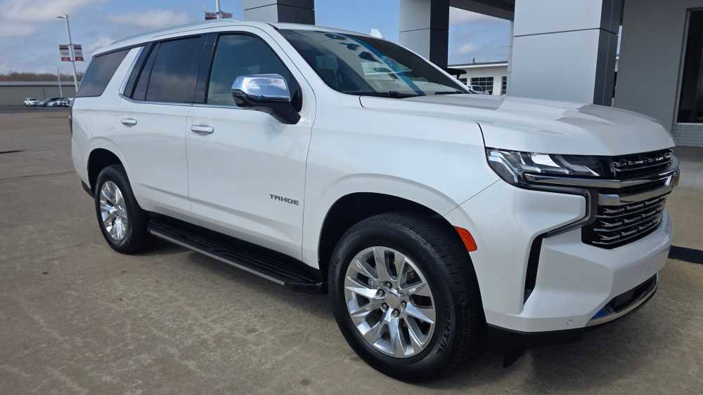 Used 2023 Chevrolet Tahoe Premier AWD/4WD image 3