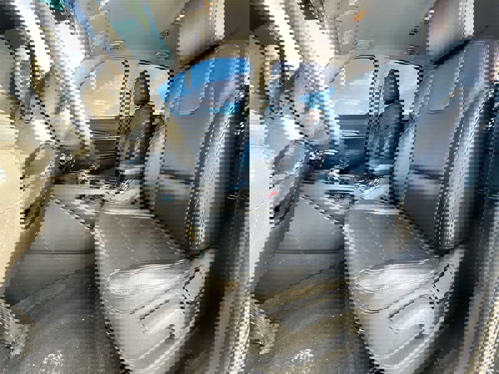 Used 2022 Kia Telluride LX image 16