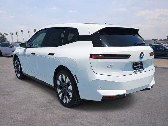 New 2026 BMW iX xDrive60 w/ Executive Package image 7