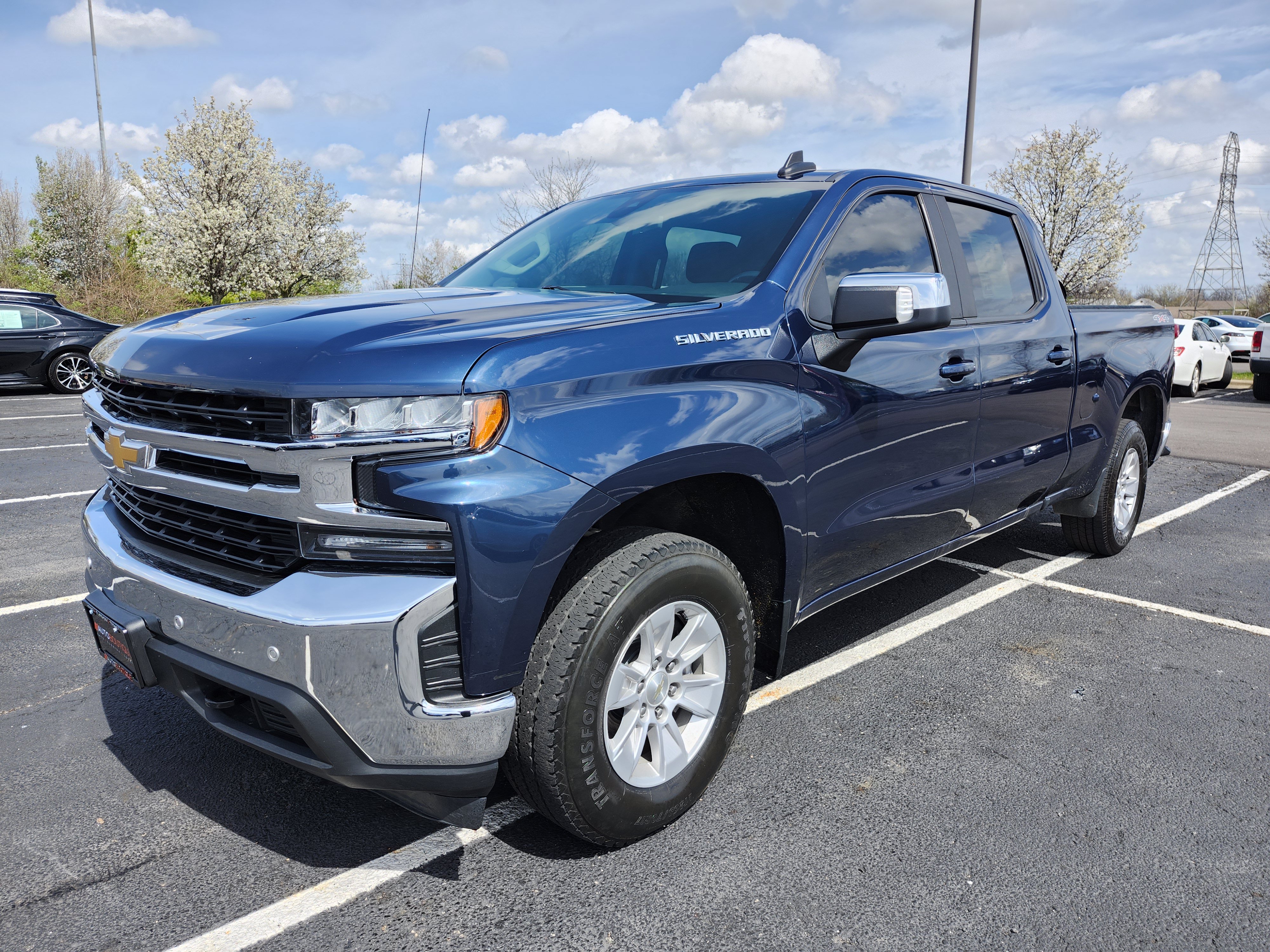 Used 2022 Chevrolet Silverado 1500 LT w/ Safety Package II AWD/4WD image 13