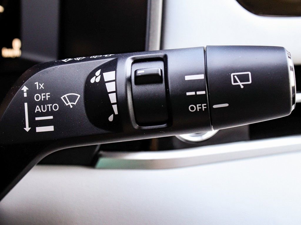 New 2025 Mitsubishi Outlander SEL image 31