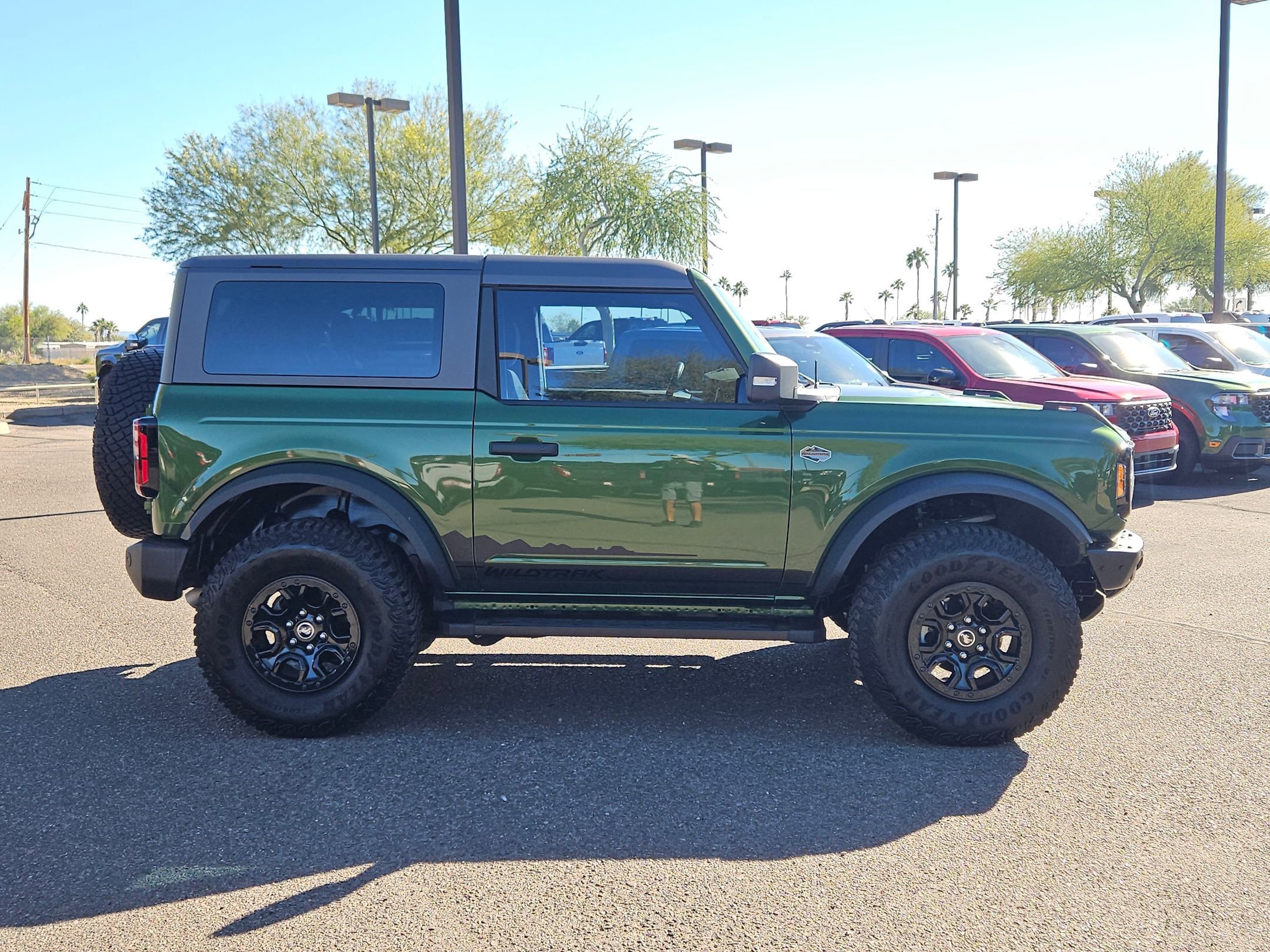 Used 2023 Ford Bronco Wildtrak image 4