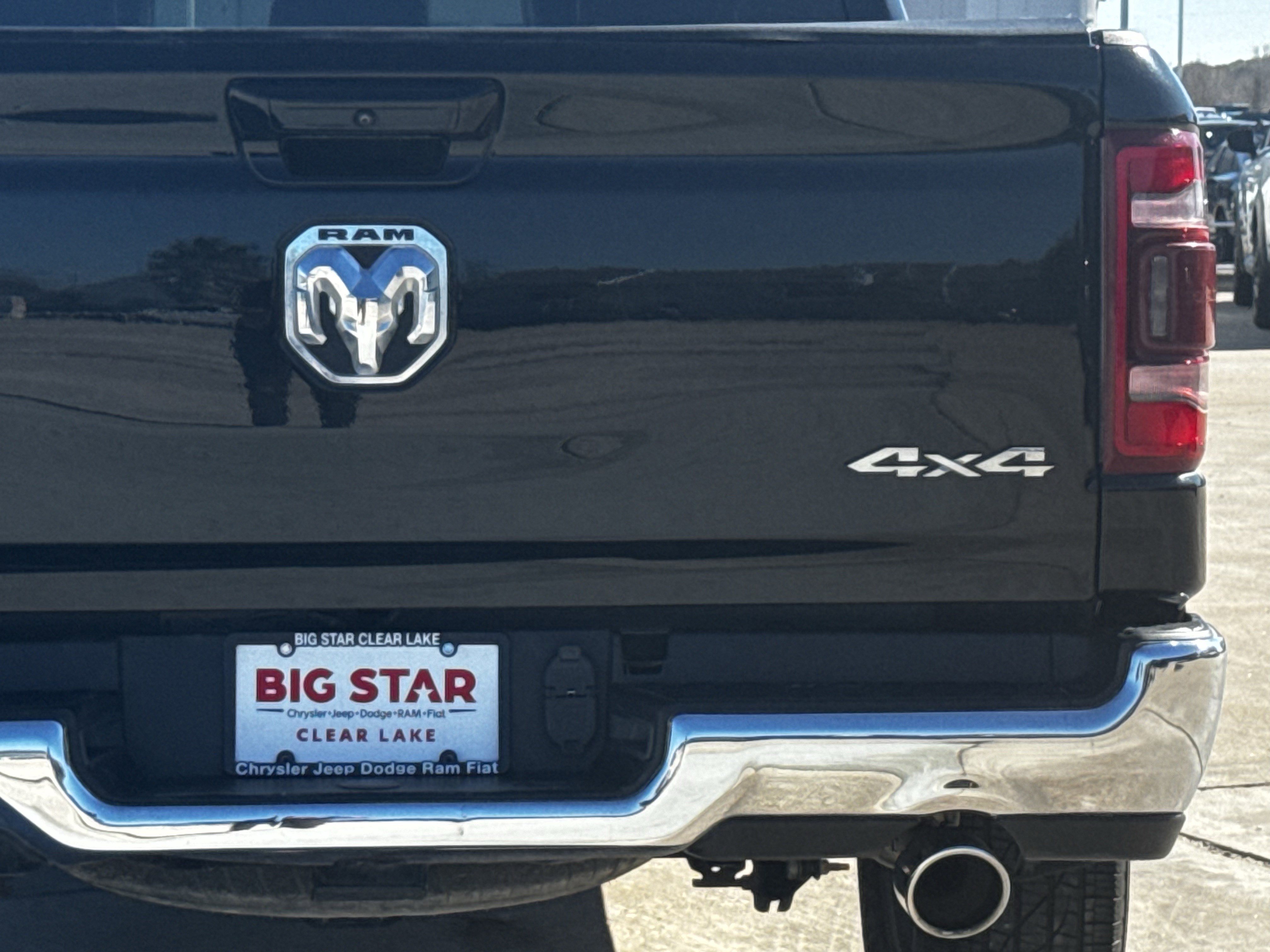 Used 2024 RAM 1500 Laramie image 11