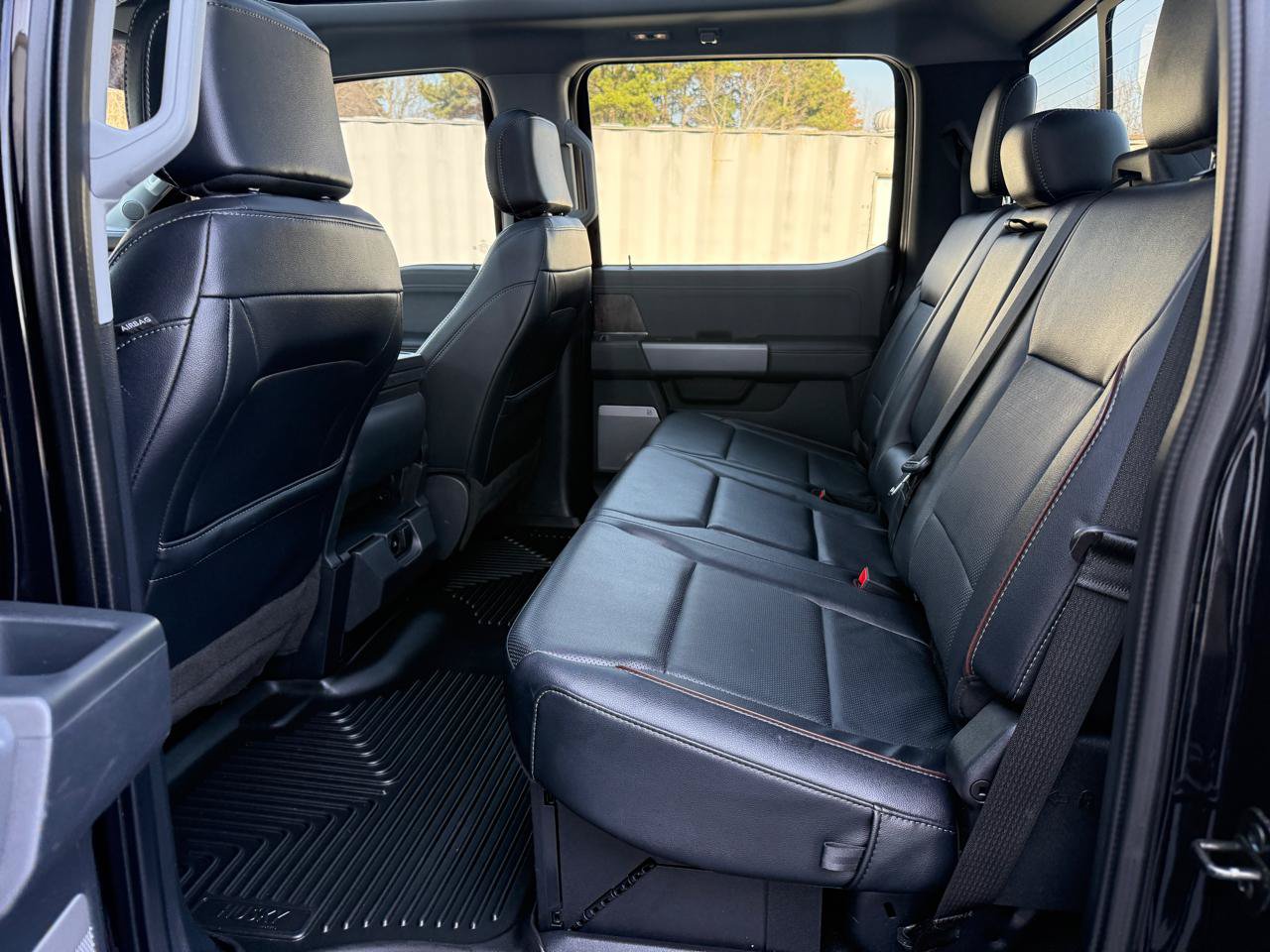 Used 2023 Ford F250 Lariat w/ Tremor Off-Road Package AWD/4WD image 12