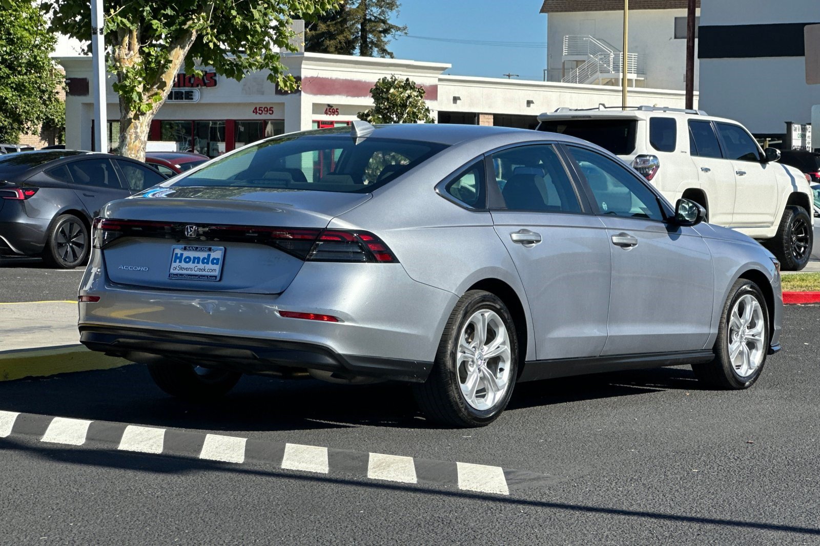 Used 2023 Honda Accord LX image 8