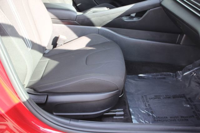 Used 2023 Hyundai Elantra SEL FWD image 29