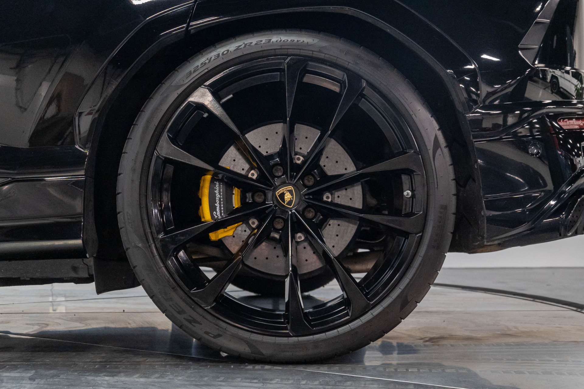 Used 2019 Lamborghini Urus AWD/4WD image 60