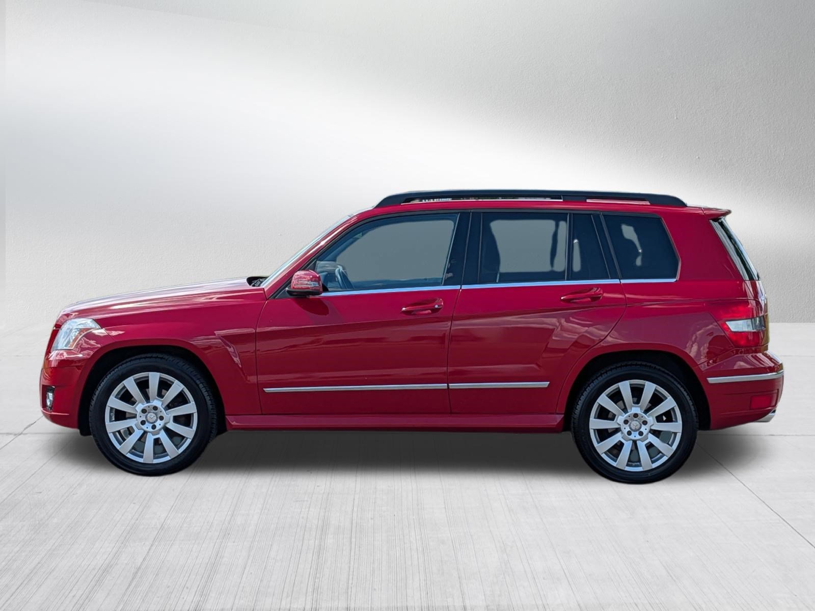 Used 2010 Mercedes-Benz GLK 350 4MATIC image 3