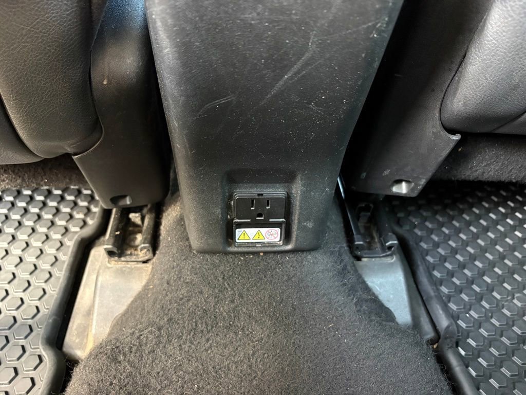 Used 2016 Jeep Renegade Trailhawk w/ Premium Trailhawk Package image 28