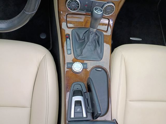 Used 2015 Mercedes-Benz SLK 250 image 28