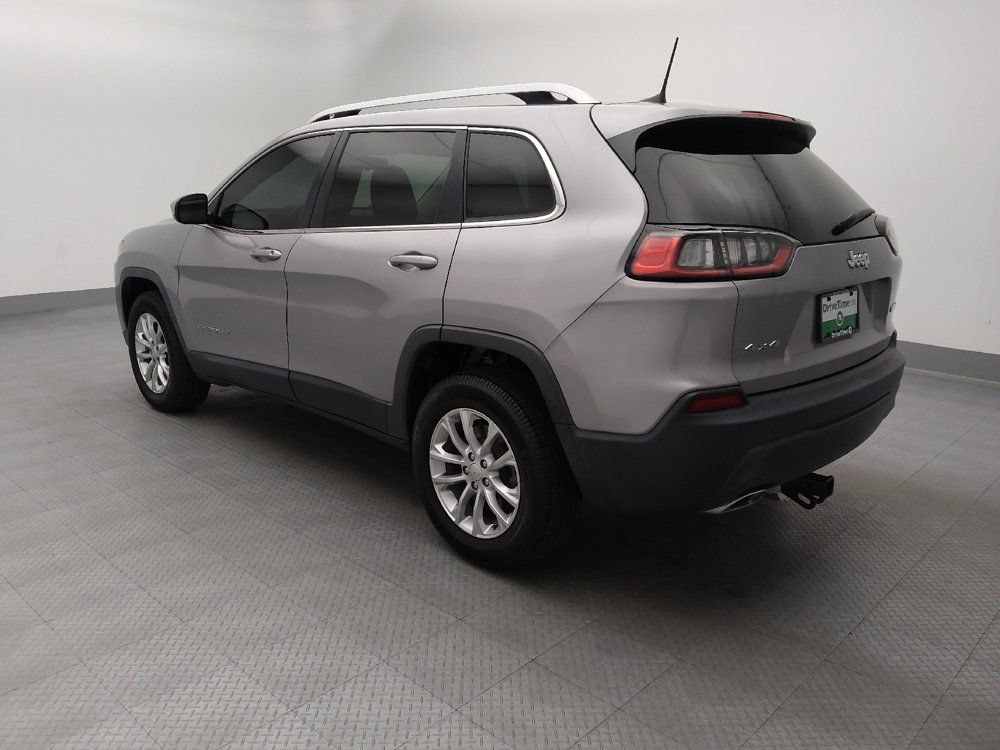 Used 2019 Jeep Cherokee Latitude w/ Cold Weather Group AWD/4WD image 3