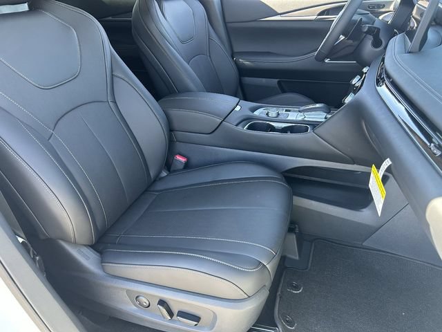 New 2027 INFINITI QX60 Luxe FWD image 12