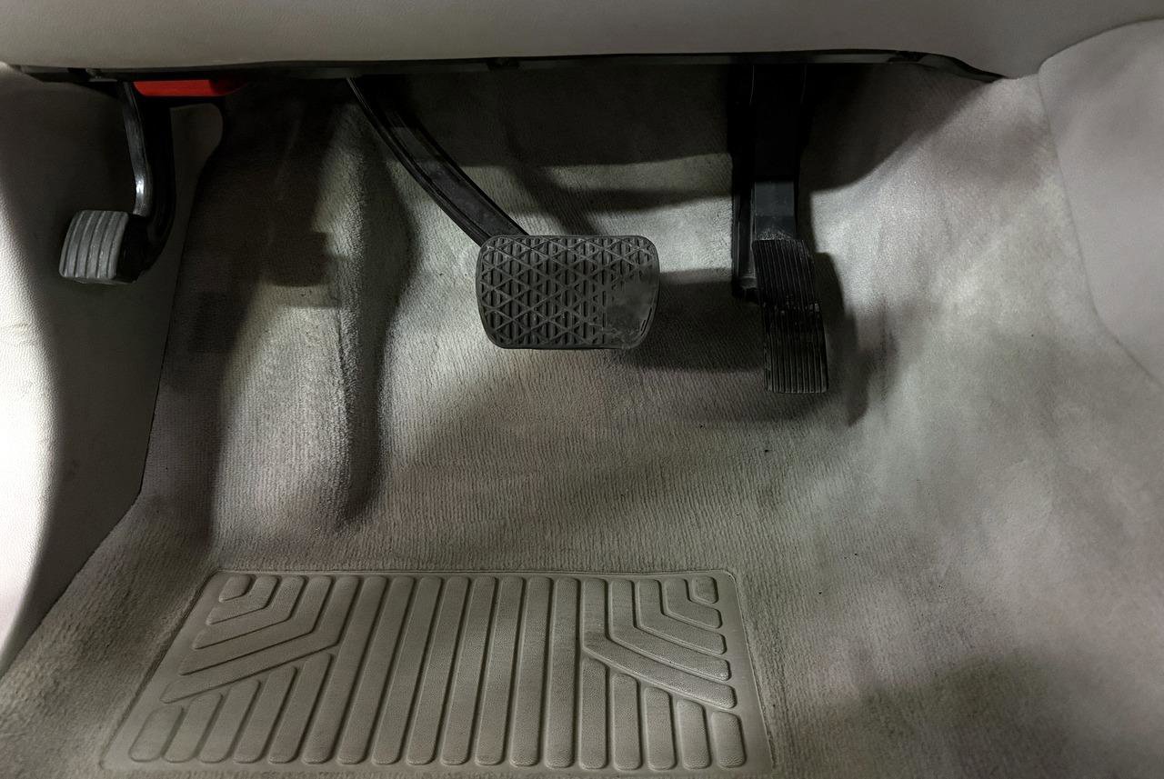 Used 2007 Mercedes-Benz R 350 4MATIC image 85