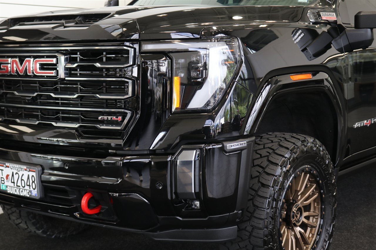 Used 2024 GMC Sierra 3500 AT4 w/ AT4 Premium Plus Package AWD/4WD image 12