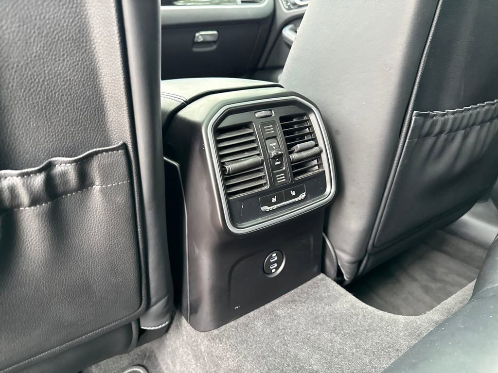 Used 2023 Porsche Macan image 23