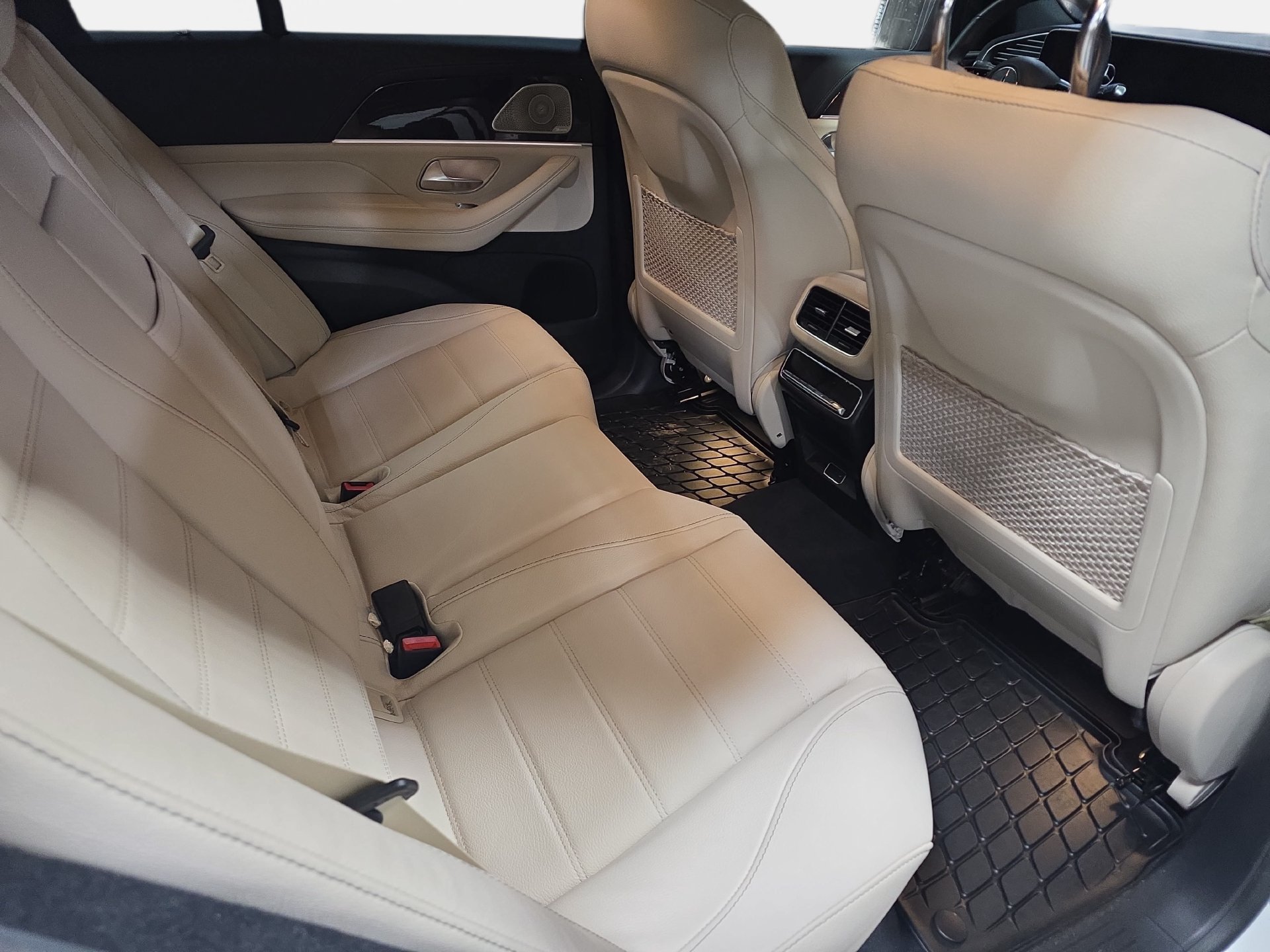 Used 2024 Mercedes-Benz GLE 450 4MATIC image 11