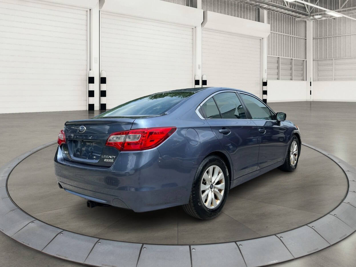 Used 2017 Subaru Legacy 2.5i w/ Alloy Wheel Package AWD/4WD image 3