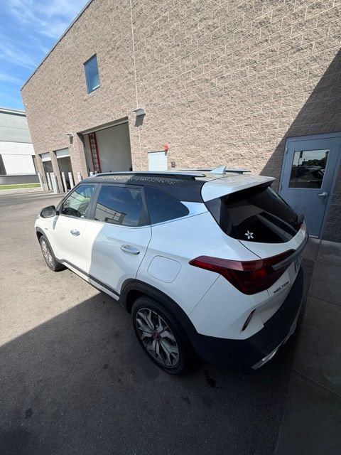 Used 2021 Kia Seltos SX AWD/4WD image 3