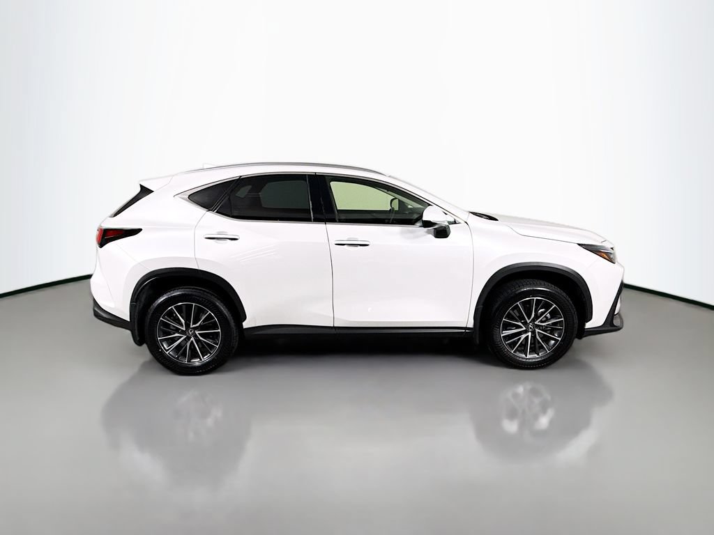 Certified 2024 Lexus NX 250 FWD w/ Towing Package (2000 Lbs) image 4