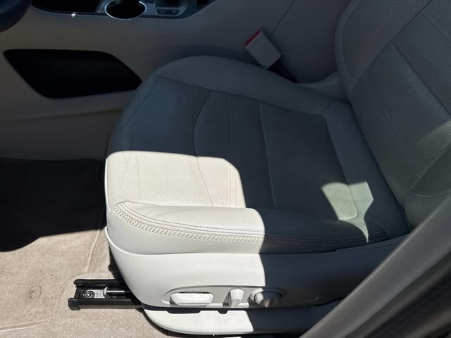 Used 2023 GMC Terrain Denali AWD/4WD image 22