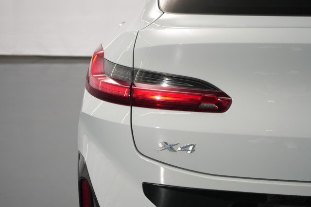 Used 2022 BMW X4 xDrive30i w/ M Sport Package 2 image 13