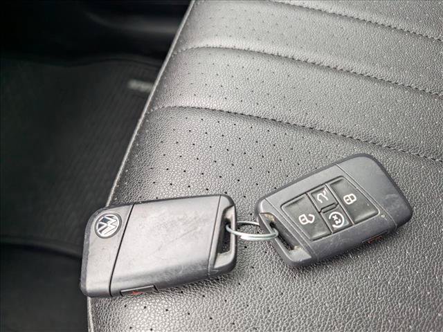 Used 2023 Volkswagen Tiguan SE w/ Panoramic Sunroof Package AWD/4WD image 40