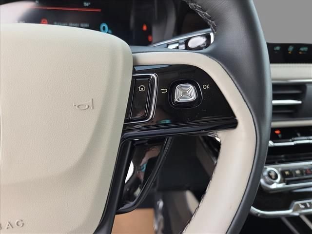 New 2026 Lincoln Corsair Grand Touring w/ Rear Removable Package Tray AWD/4WD image 14