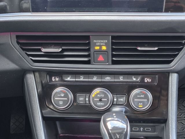 Certified 2022 Volkswagen Jetta SEL FWD image 18