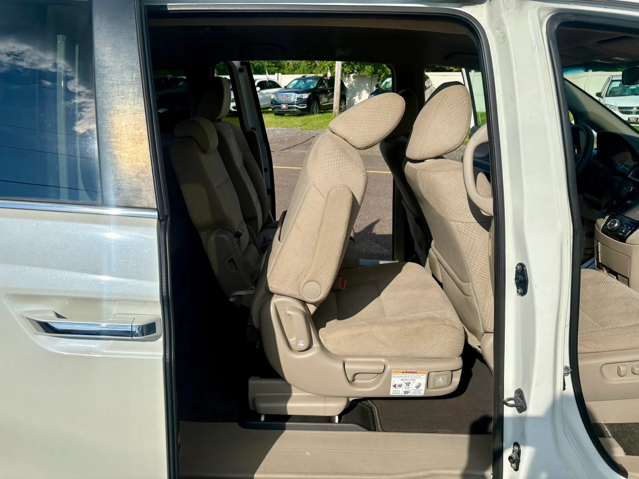 Used 2016 Honda Odyssey EX image 25