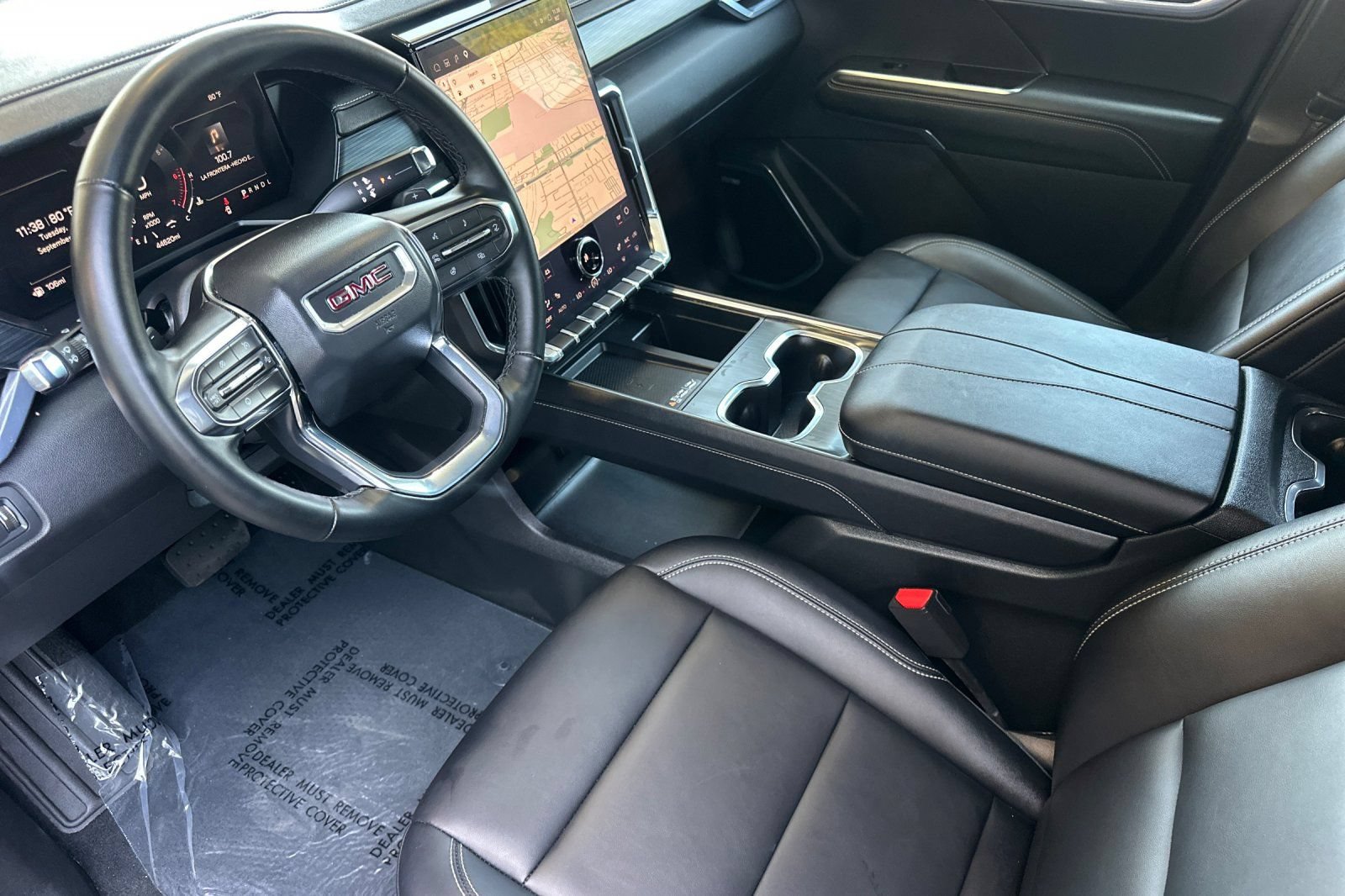 Used 2026 GMC Acadia Elevation w/ Elevation Premium Package FWD image 10