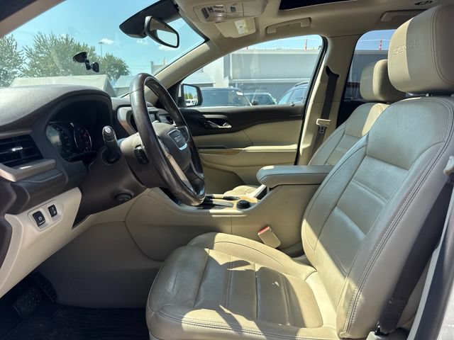 Used 2019 GMC Acadia Denali w/ Technology Package AWD/4WD image 14