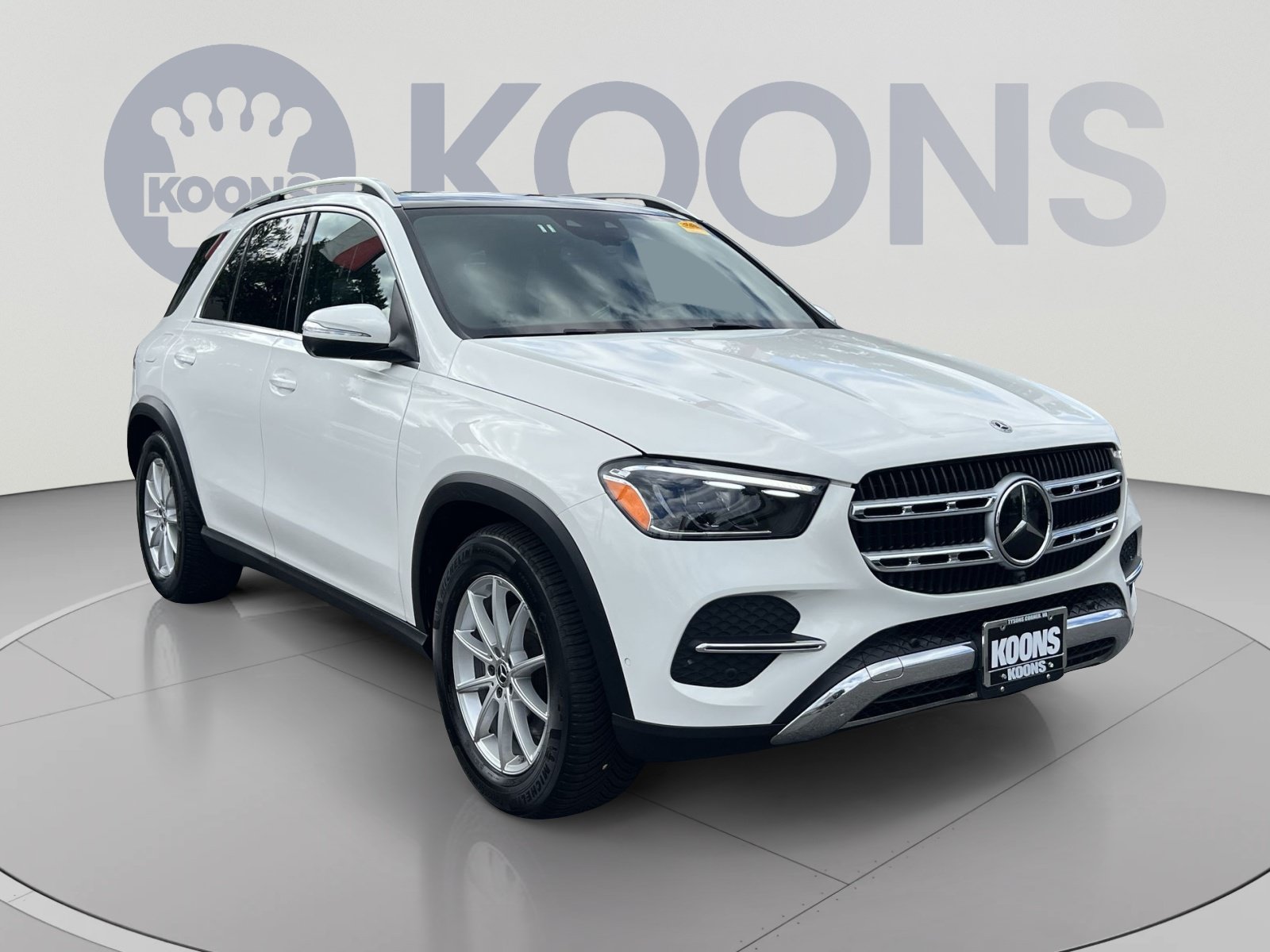 Used 2025 Mercedes-Benz GLE 350 4MATIC image 2