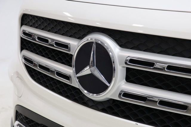 Used 2022 Mercedes-Benz GLB 250 4MATIC image 9
