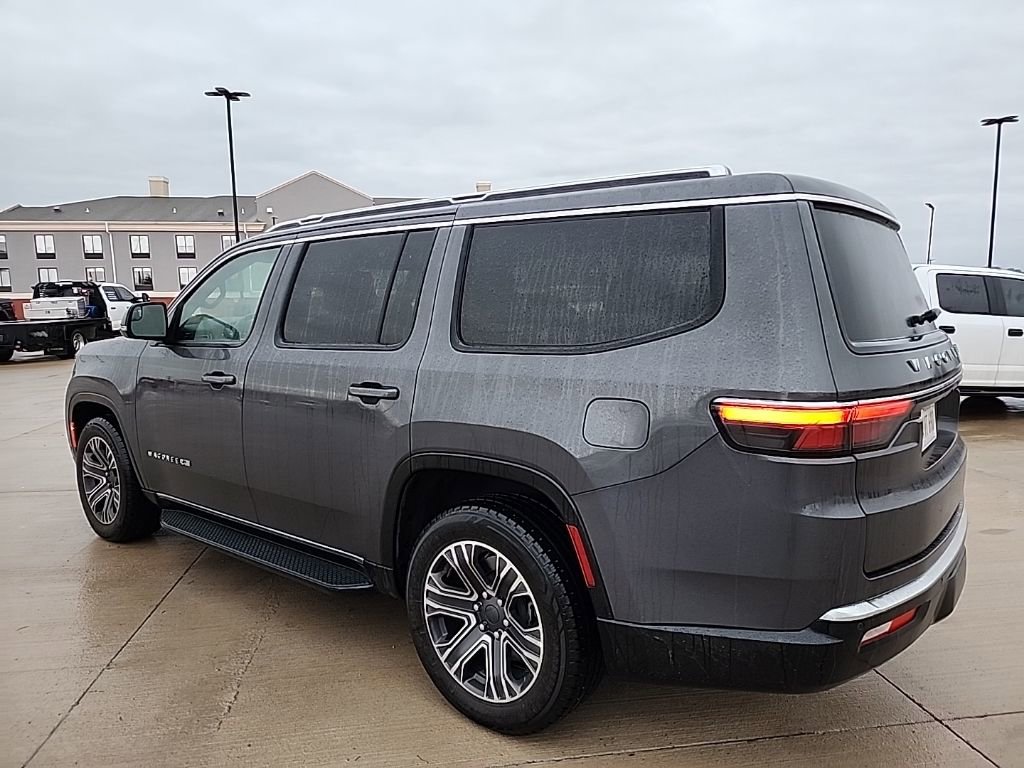 Used 2024 Jeep Wagoneer Series II w/ Flexible Seating Group image 4