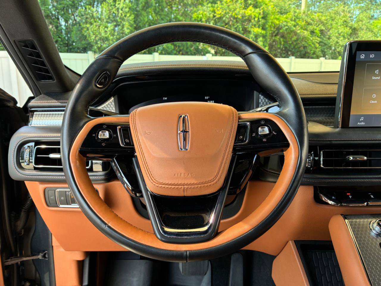 Used 2020 Lincoln Aviator Black Label w/ Dynamic Handling Package AWD/4WD image 18