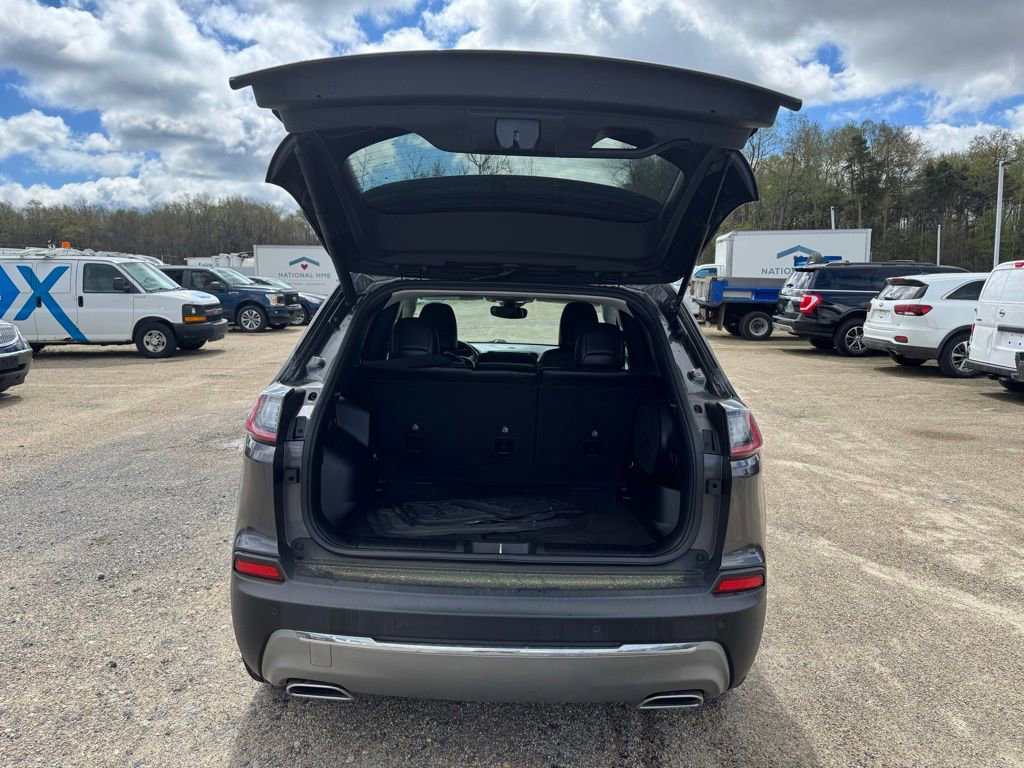 Used 2021 Jeep Cherokee Limited image 5