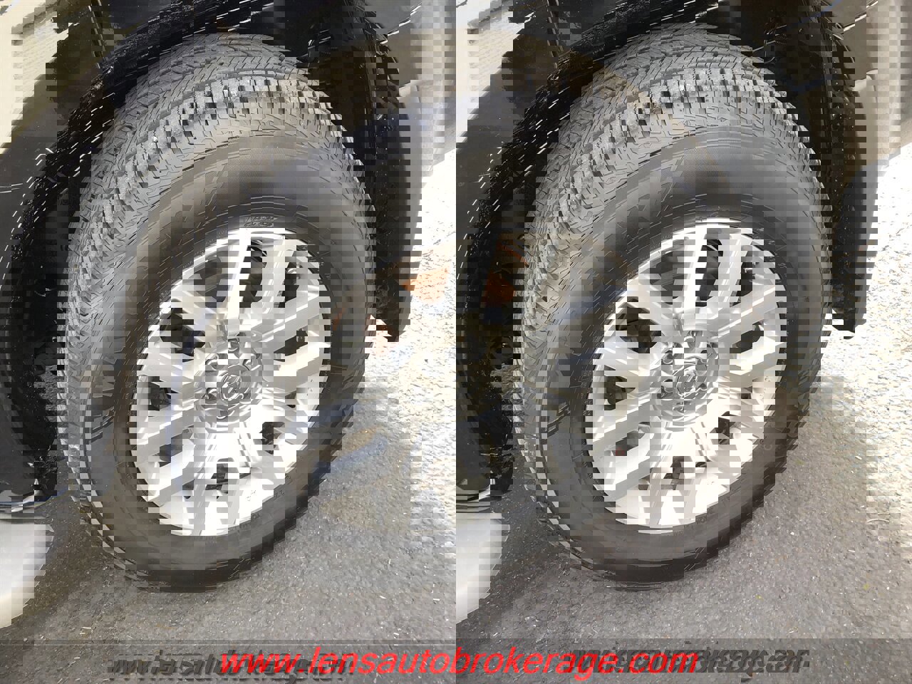 Used 2008 Nissan Pathfinder LE w/ Navigation Pkg image 26