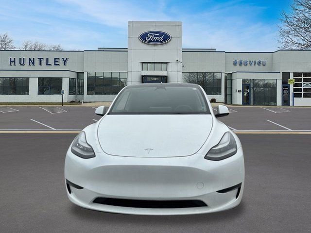 Used 2023 Tesla Model Y Long Range AWD/4WD image 2