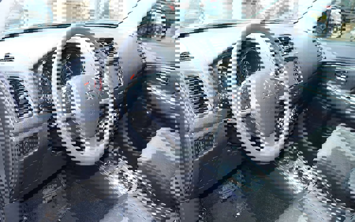 Used 2024 Mitsubishi Outlander Sport AWD image 39