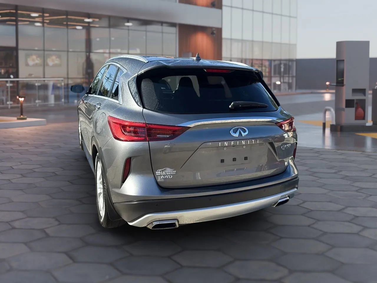 Used 2019 INFINITI QX50 Essential w/ Premium Heat Package image 9