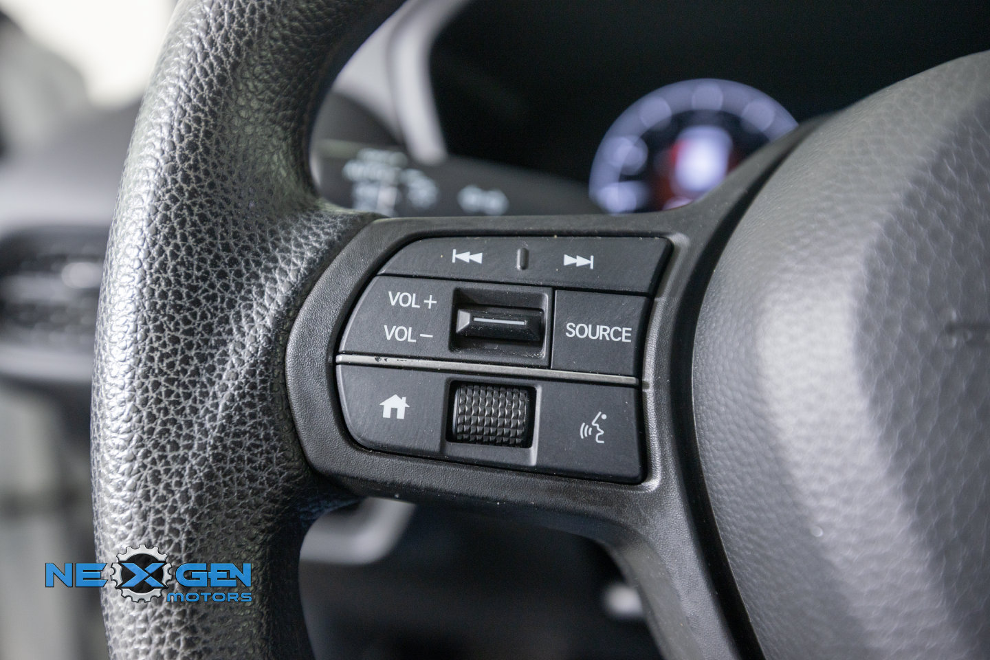 Used 2024 Honda HR-V LX image 17