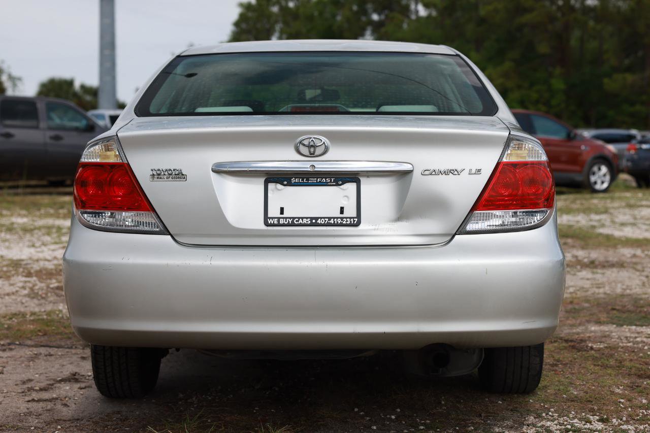 Used 2005 Toyota Camry SE FWD image 7