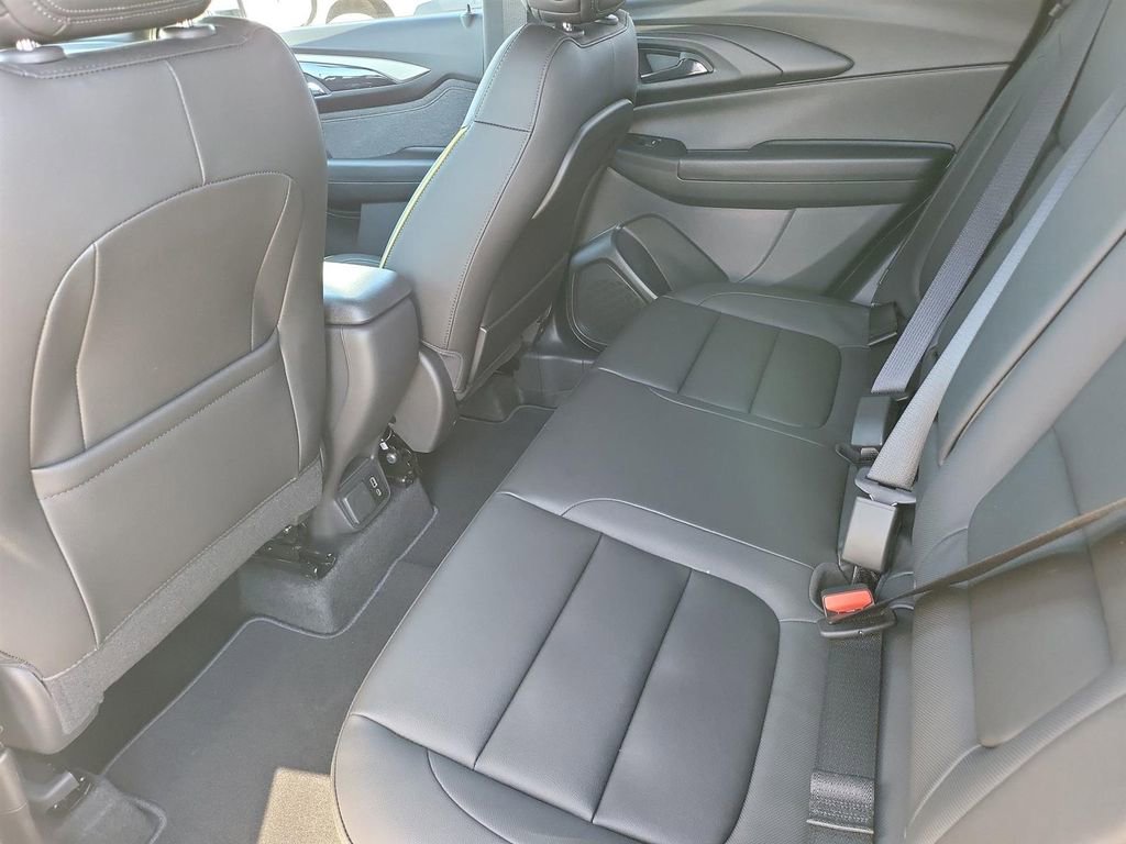 Certified 2025 Chevrolet TrailBlazer ACTIV w/ Convenience Package image 16