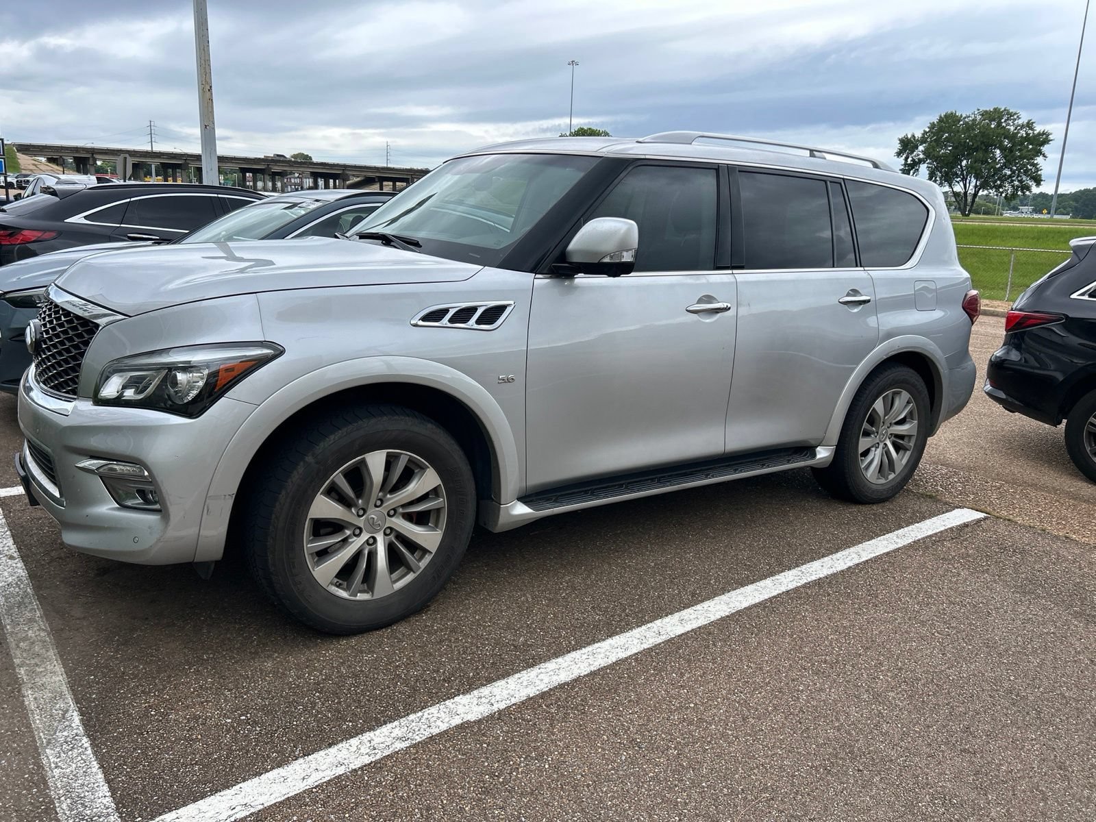 Used 2017 INFINITI QX80 2WD image 1
