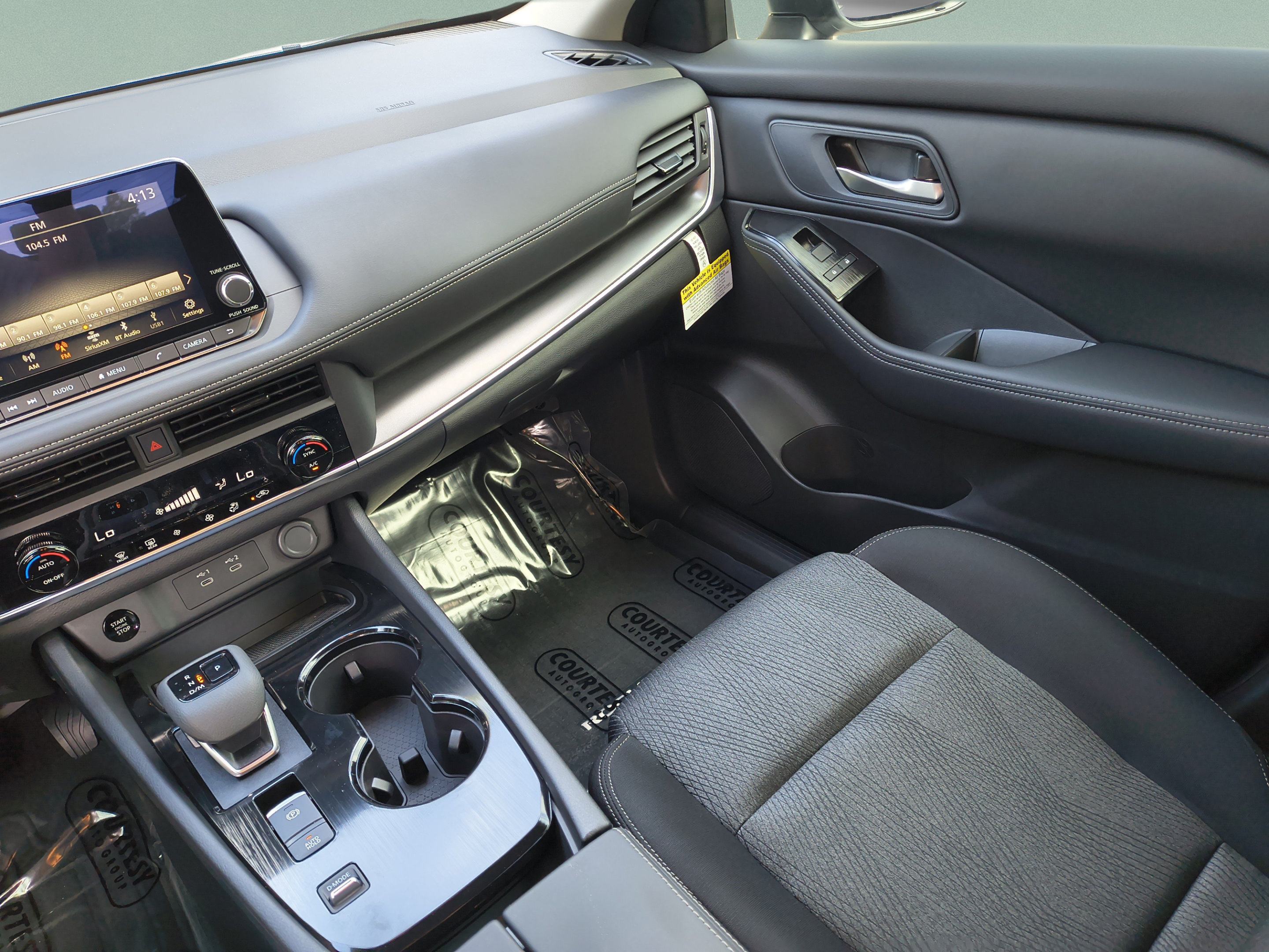 New 2026 Nissan Rogue SV FWD image 17